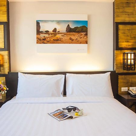 Crystal Inn Phuket Екстериор снимка
