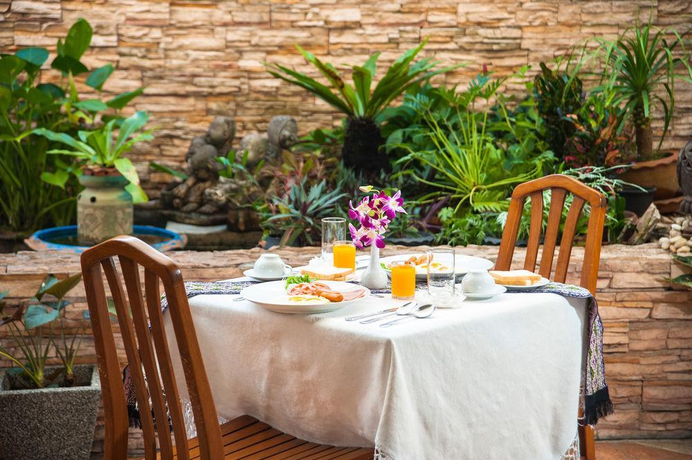 Crystal Inn Phuket Екстериор снимка