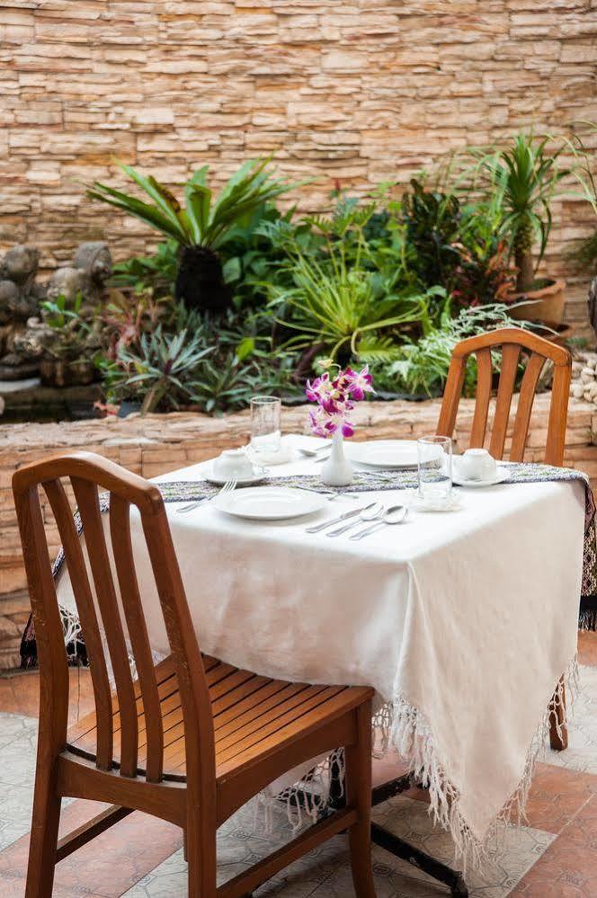 Crystal Inn Phuket Екстериор снимка