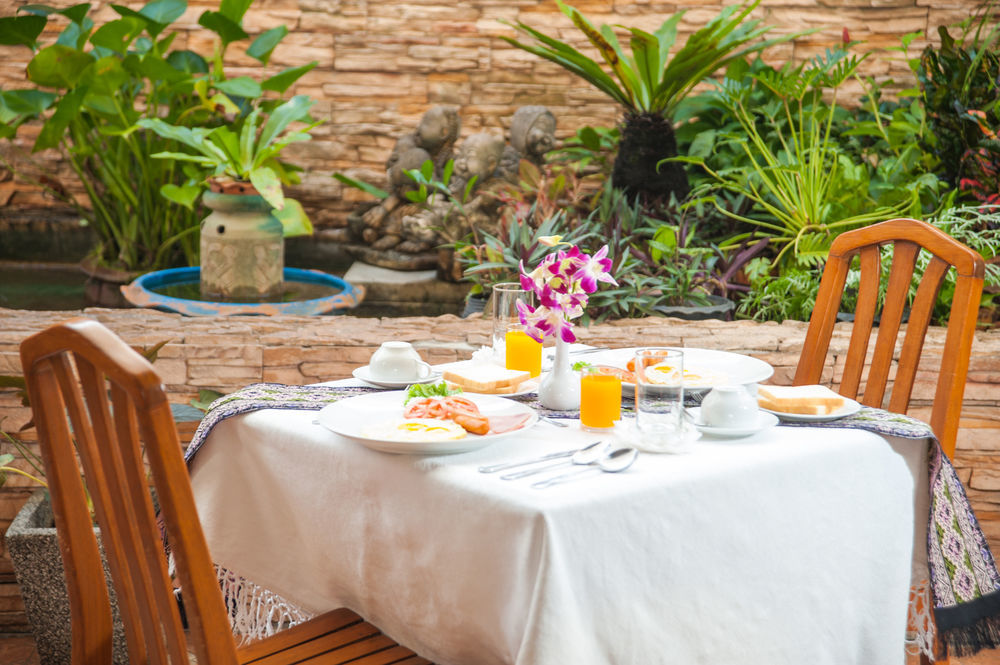 Crystal Inn Phuket Екстериор снимка